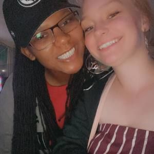 Meet your Posher, Vivian